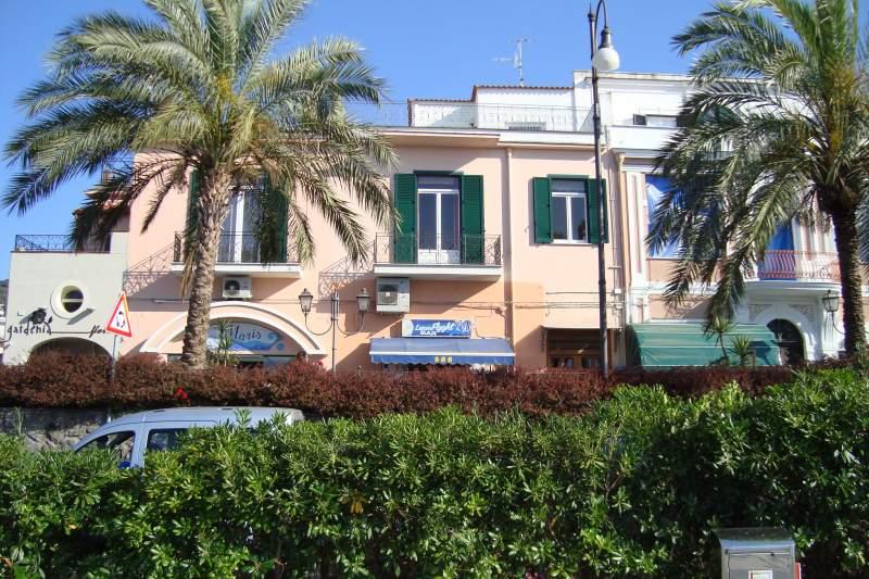 Vendita Palazzo, Ischia Casamicciola Terme, Napoli, Italia, corso Luigi Manzi