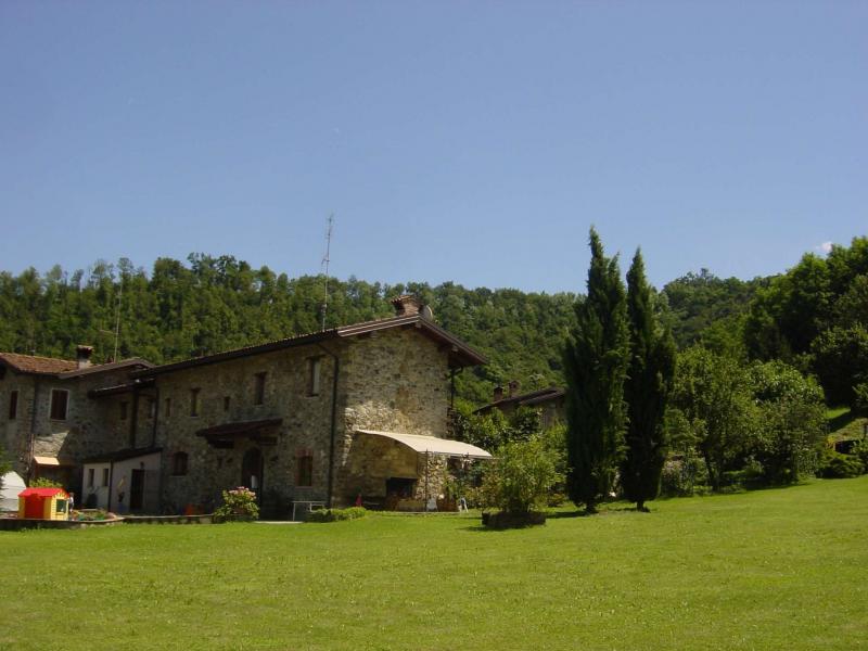 Vendita Rustico-casale, Caprino Bergamasco, Bergamo, Italia, via Ombria 2a