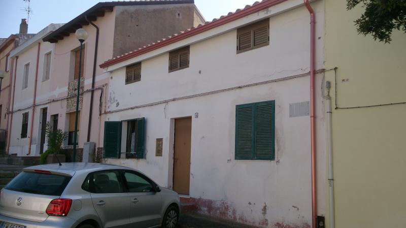 Vendita Casa indipendente, Nuxis, Carbonia Iglesias, Italia, Piazza San Pietro 4