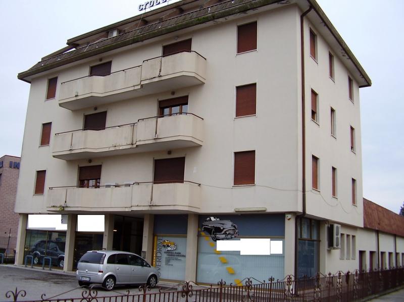 Vendita Palazzo, Conegliano, Treviso, Italia, Viale Italia, 190